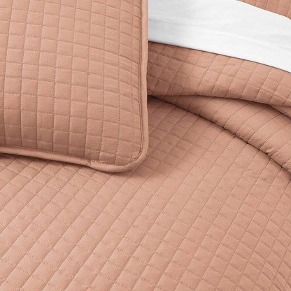 King Cal King Lightweight Blush 3-Piece Ultra Soft Microfiber Quilt Set-3